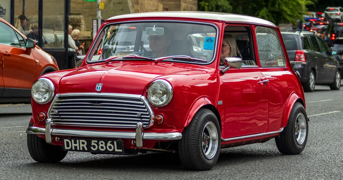 How to Renew Car Tax UK in 2026: Online, Phone and Post Office